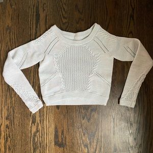 LULULEMON 🍋Crop sweater 💙 Light blue